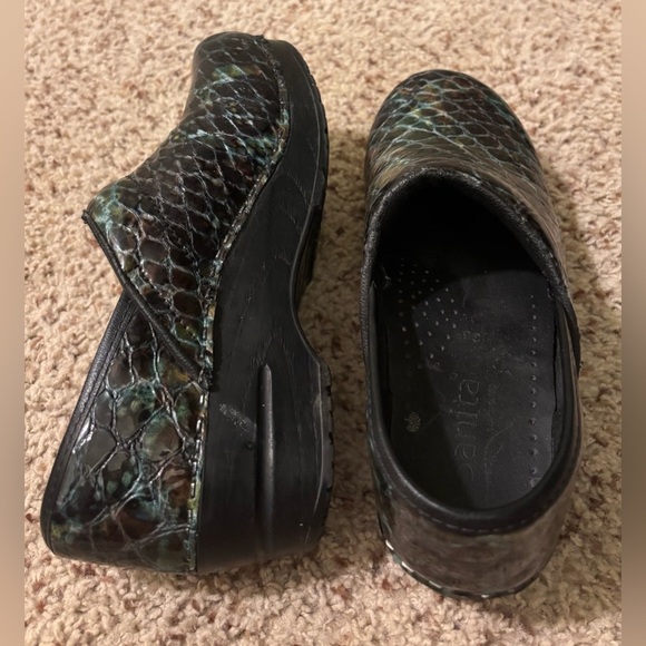 Danita Leather Snake Print Clogs, Blue/Green/Black, Size 36 - Picture 9 of 12